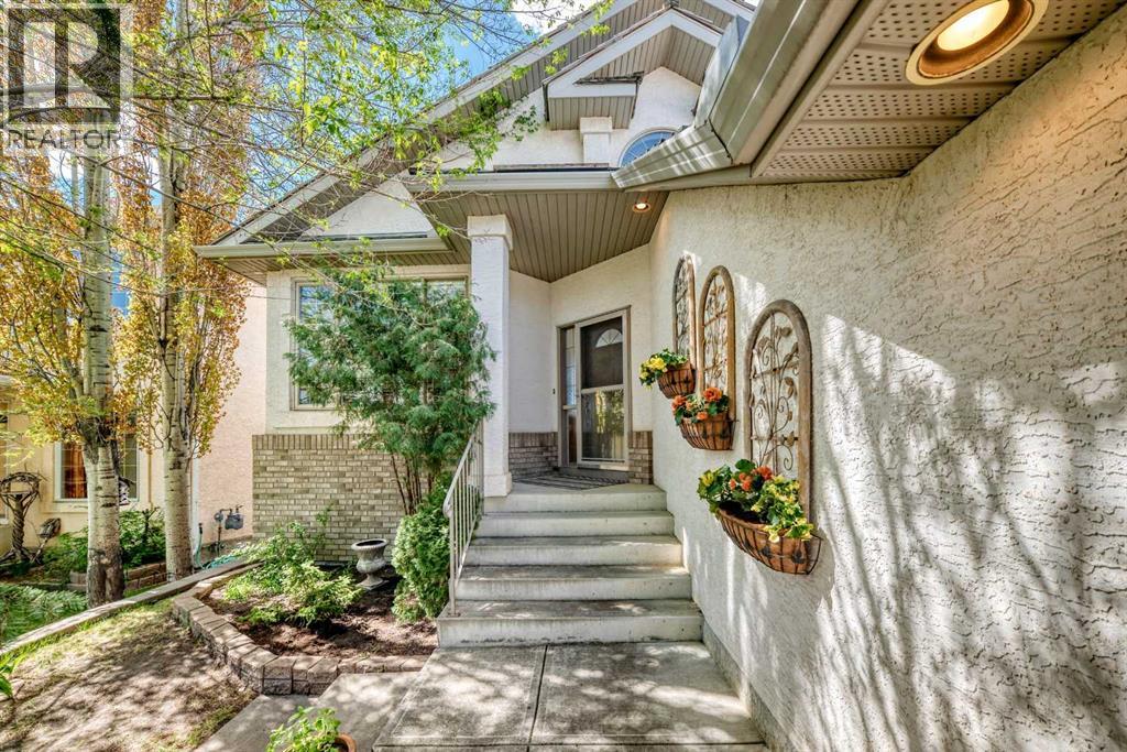 243 Mt Assiniboine Circle SE, Calgary, Alberta  T2Z 2N4 - Photo 2 - A2314314