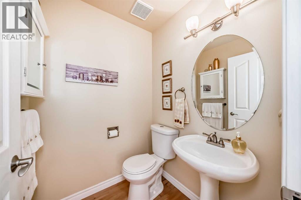 243 Mt Assiniboine Circle SE, Calgary, Alberta  T2Z 2N4 - Photo 23 - A2314314