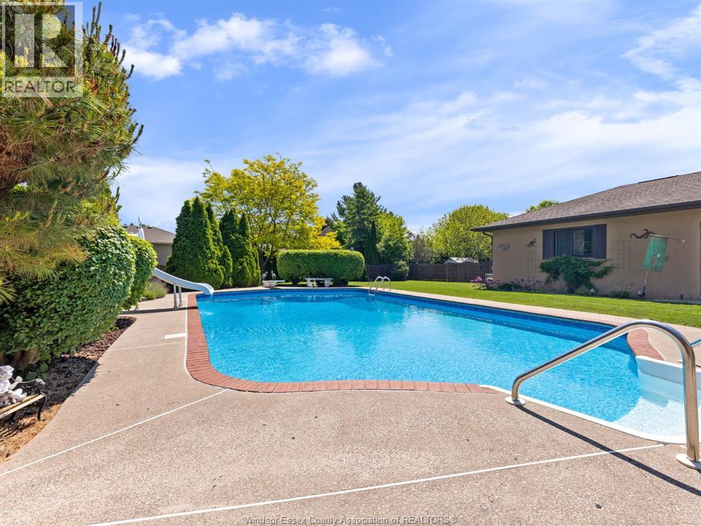 118 Pointe West Drive, Amherstburg, Ontario  N9V 3N9 - Photo 2 - 26012269