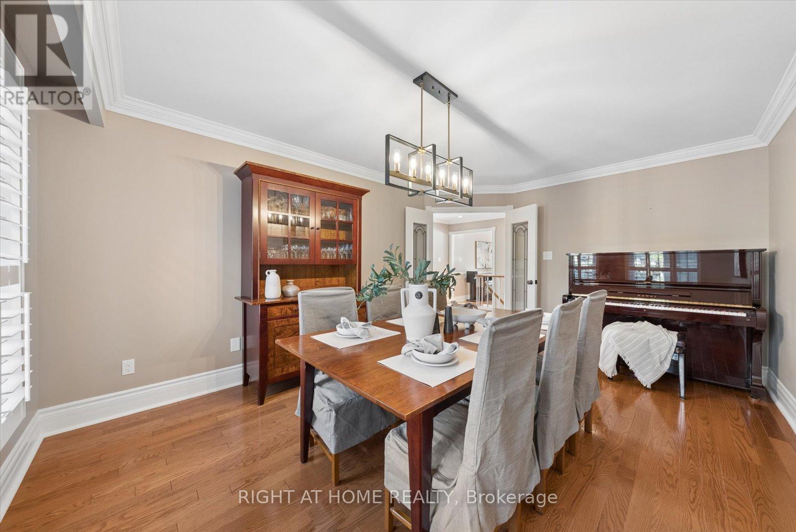 33 Wellington Heights Court, Aurora, Ontario  L4G 5C9 - Photo 11 - N13187866
