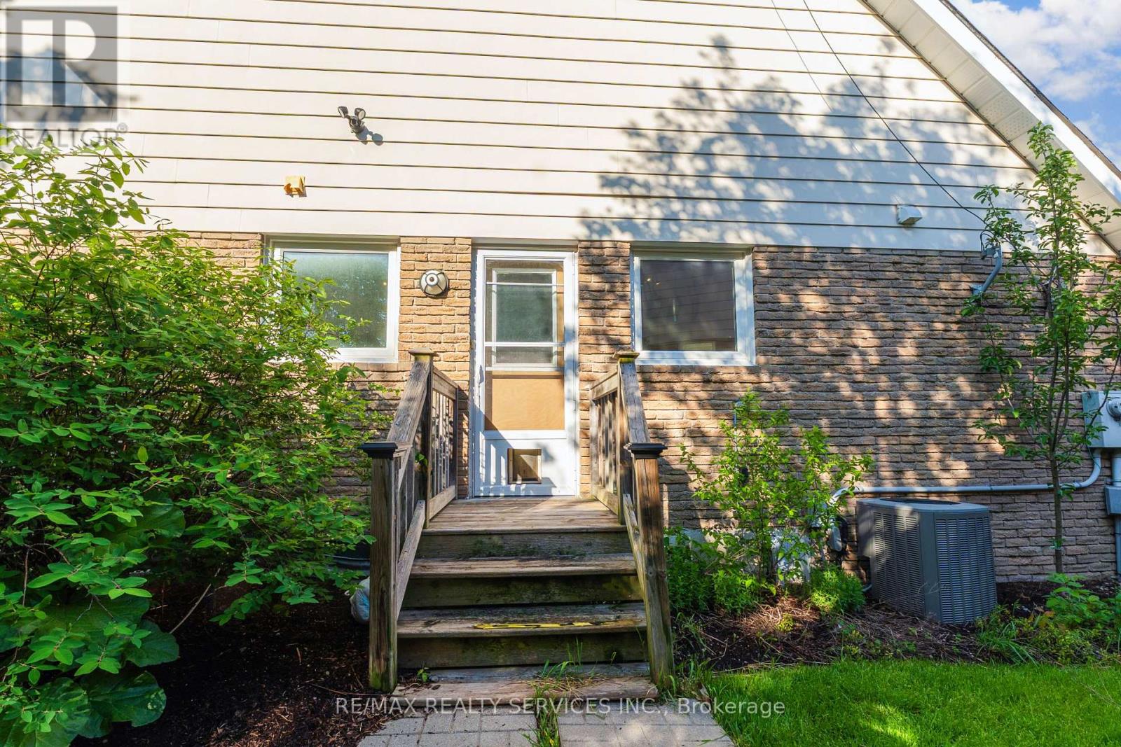 129 Salisbury Circle, Brampton, Ontario  L6V 2Z4 - Photo 42 - W13186054