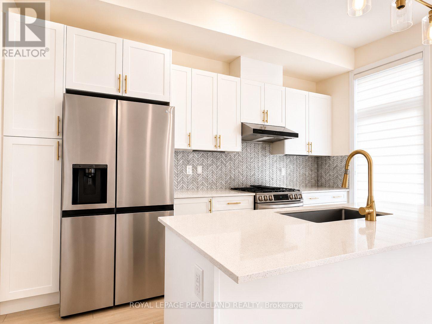 20 Kahshe Lane, Richmond Hill, Ontario  L4S 0N7 - Photo 4 - N13190814