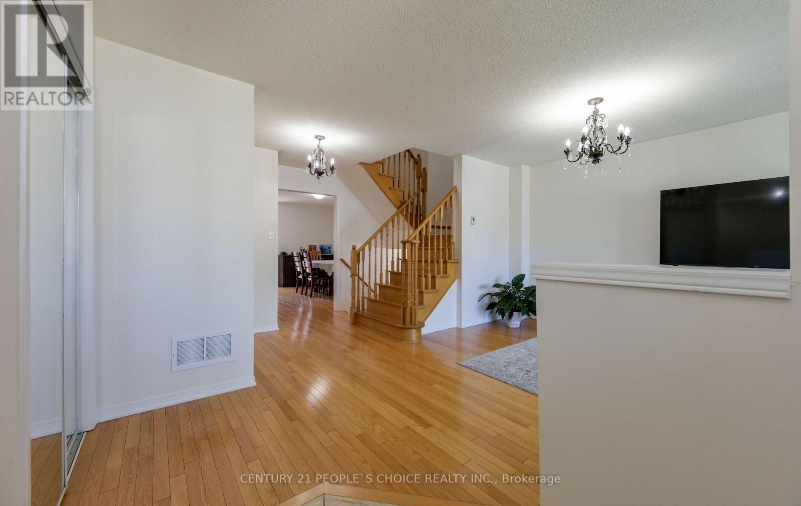 479 Davos Road, Vaughan, Ontario  L4H 0N6 - Photo 2 - N13190894
