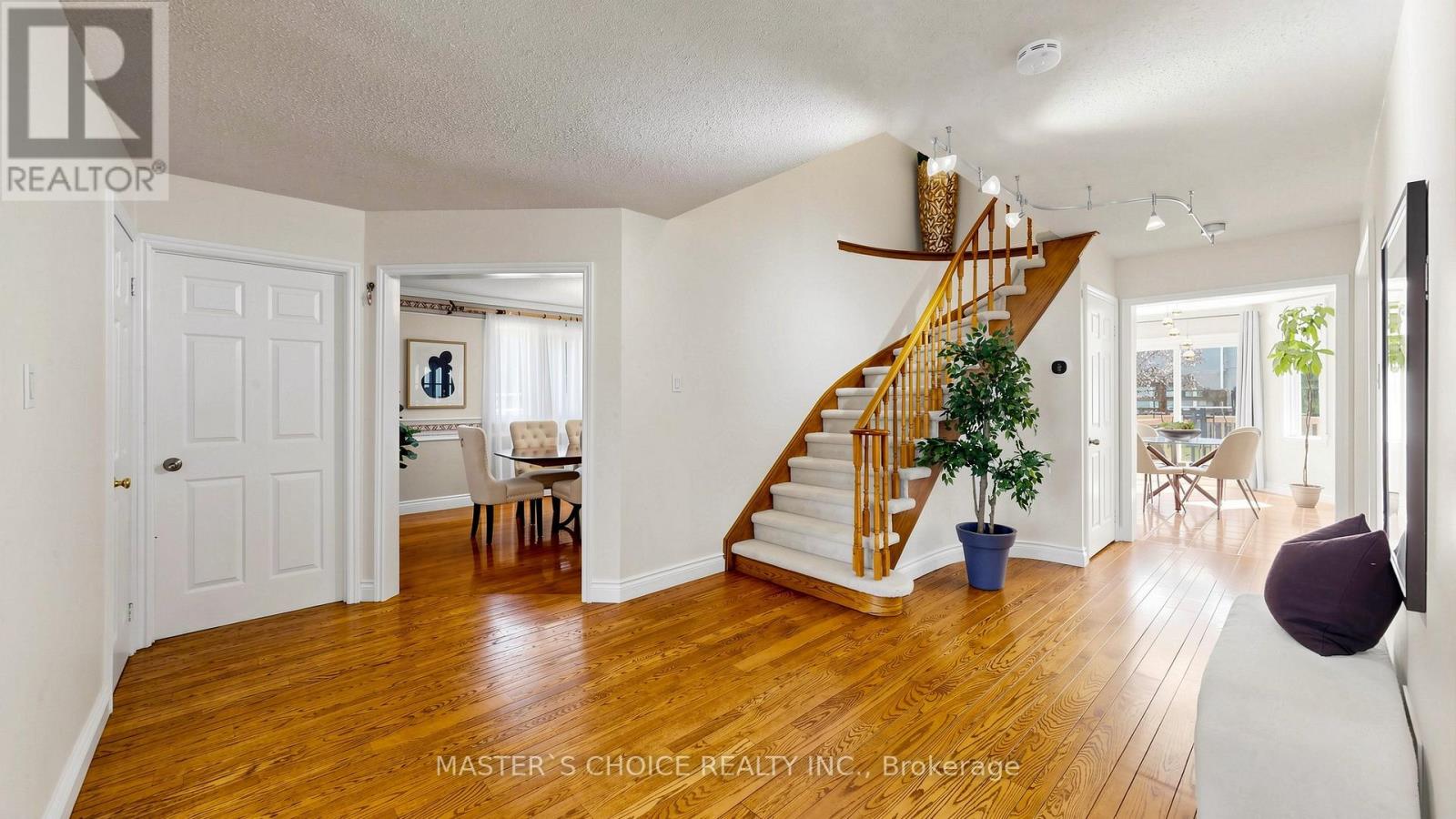 5 Espby Court, Richmond Hill, Ontario  L4C 9L2 - Photo 24 - N13191302