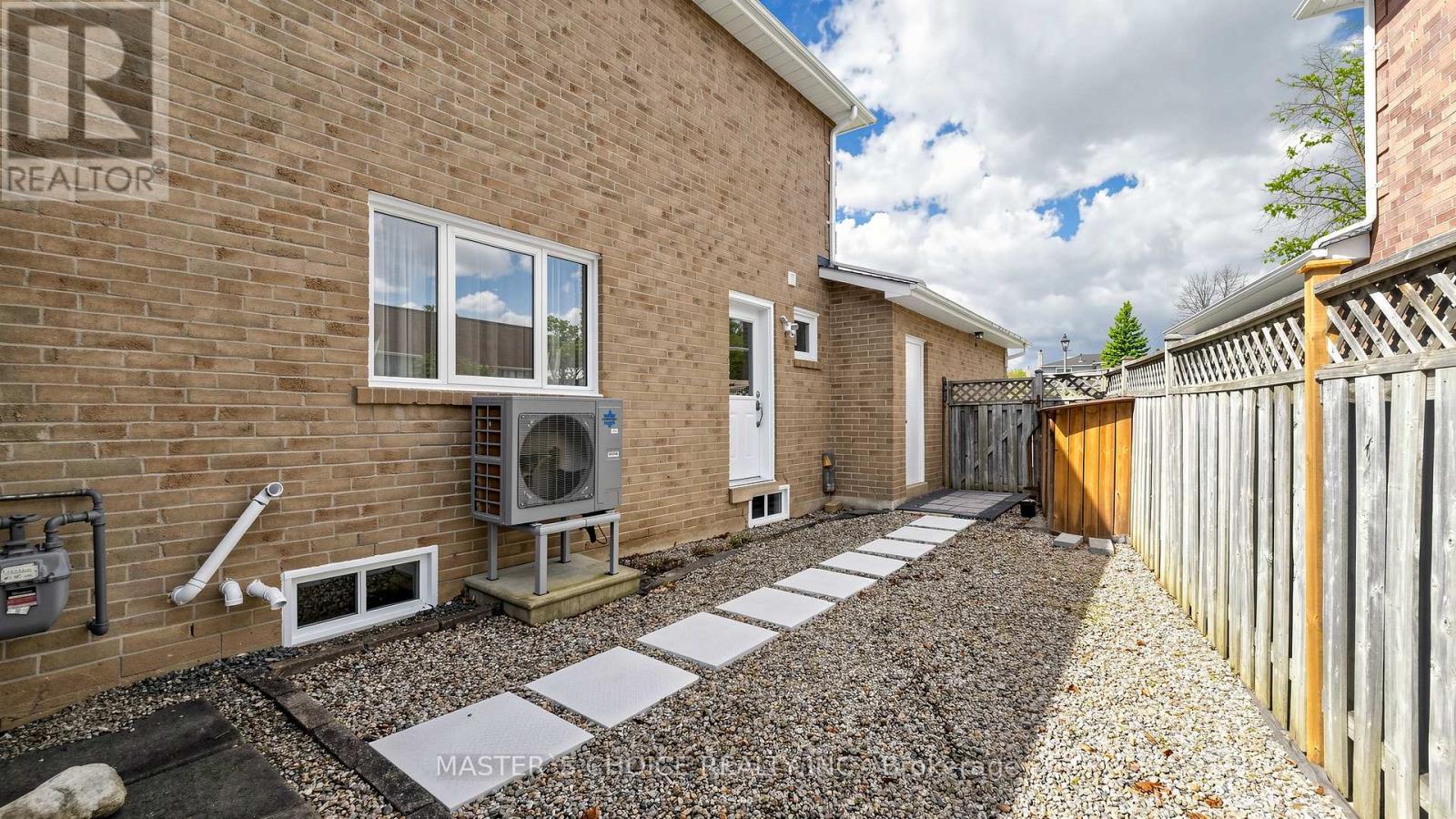5 Espby Court, Richmond Hill, Ontario  L4C 9L2 - Photo 50 - N13191302