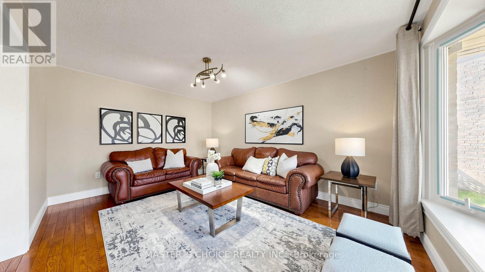 5 Espby Court, Richmond Hill, Ontario  L4C 9L2 - Photo 8 - N13191302
