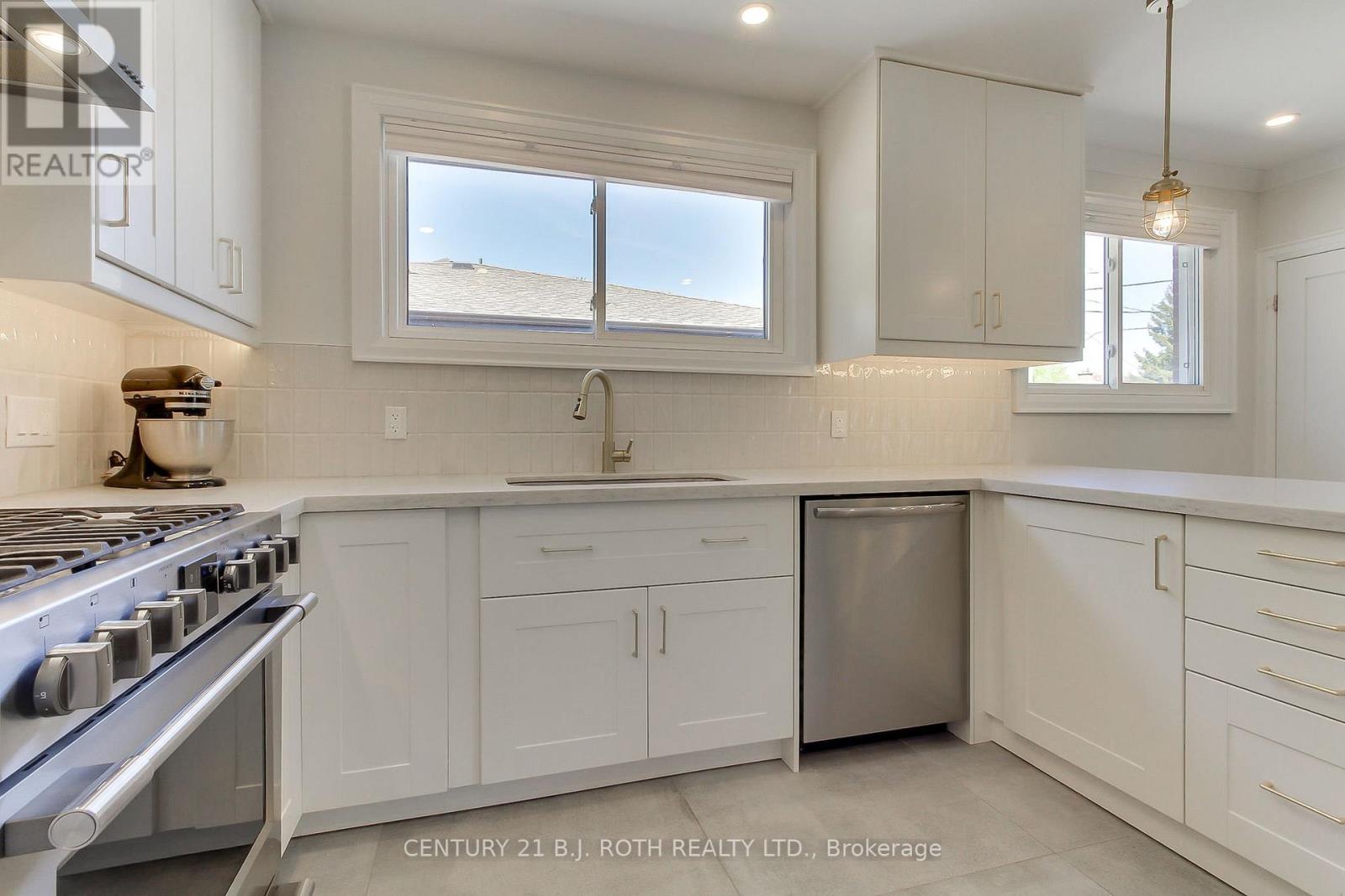 67 Davis Road, Aurora, Ontario  L4G 2B4 - Photo 16 - N13191320