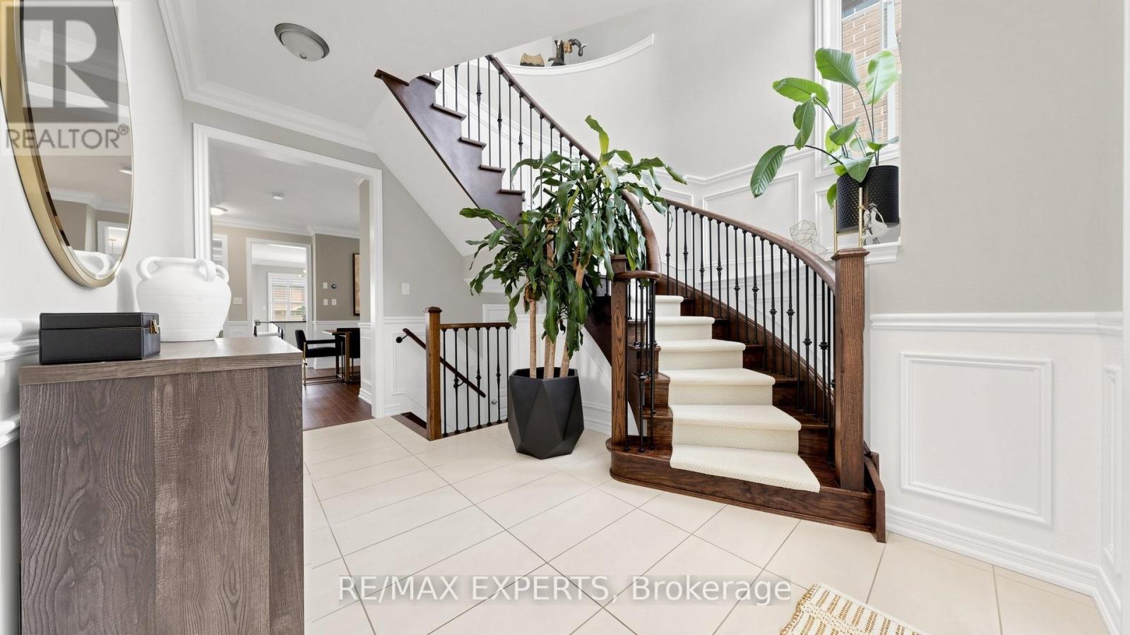 22 Red Tree Drive, Vaughan, Ontario  L4H 4H8 - Photo 3 - N13191646