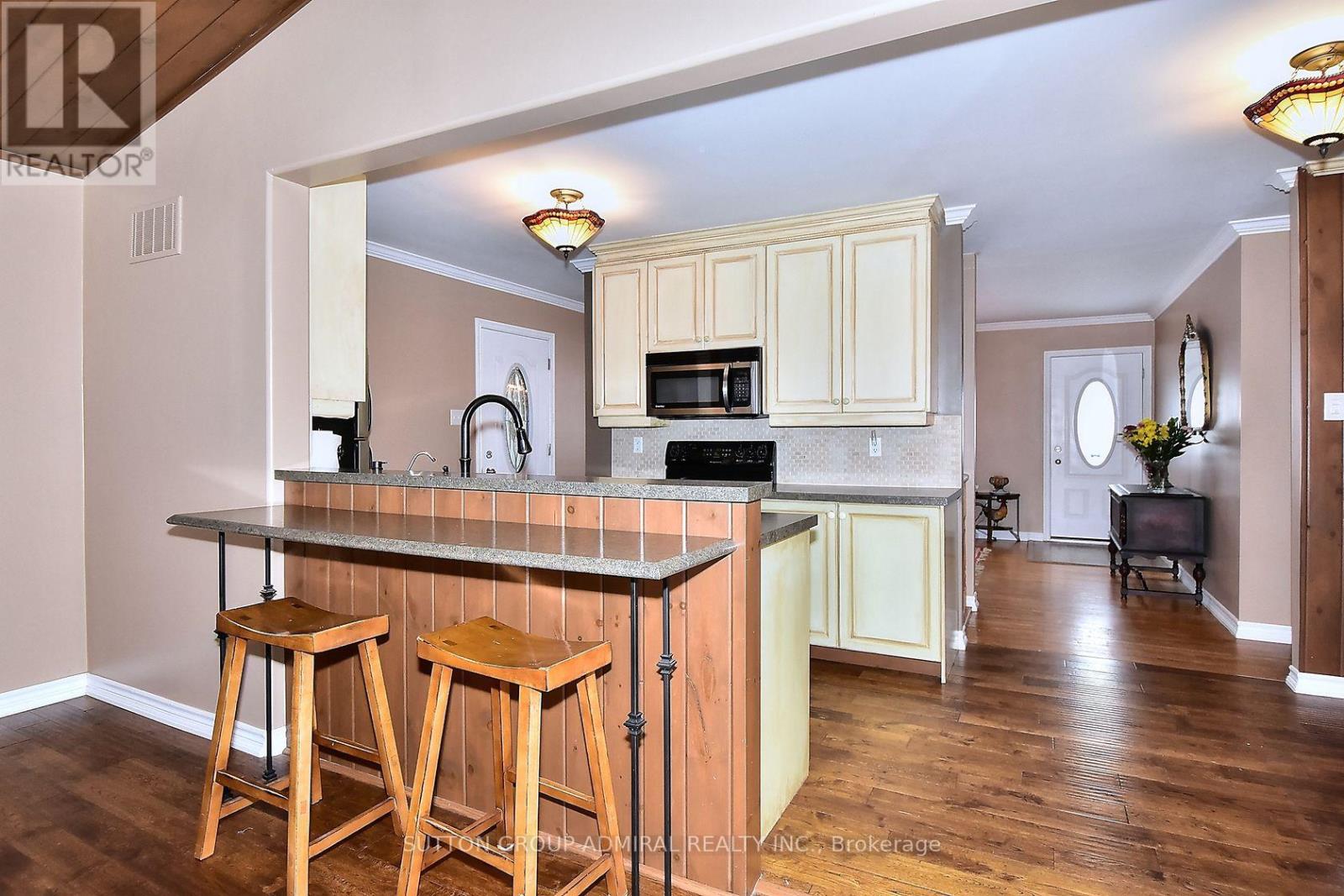 62 May Avenue, East Gwillimbury (Sharon), Ontario L0G 1V0 - Photo 12 - N13191672