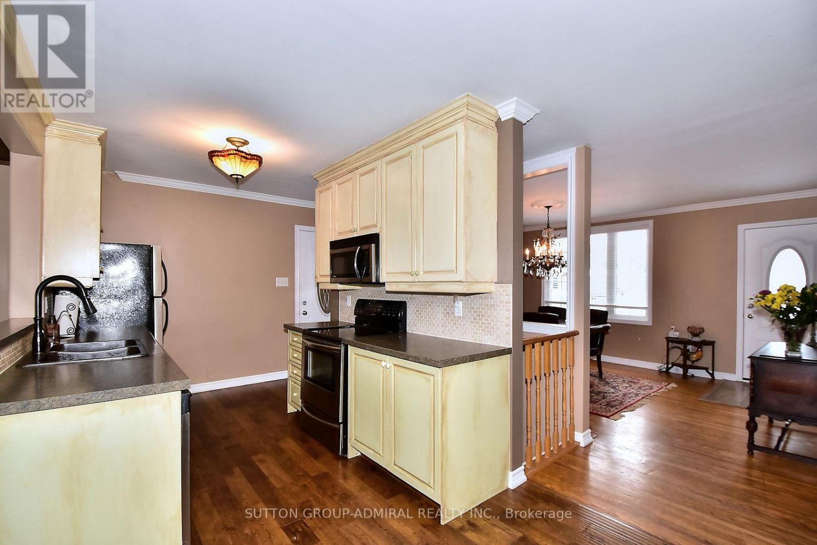 62 May Avenue, East Gwillimbury (Sharon), Ontario L0G 1V0 - Photo 14 - N13191672