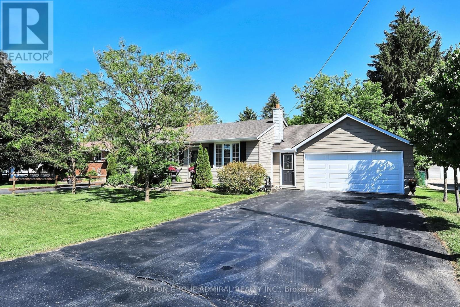 62 May Avenue, East Gwillimbury (Sharon), Ontario L0G 1V0 - Photo 2 - N13191672