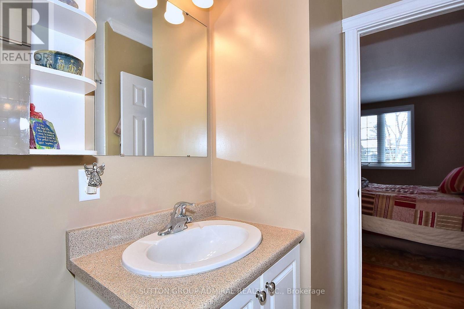 62 May Avenue, East Gwillimbury (Sharon), Ontario L0G 1V0 - Photo 25 - N13191672