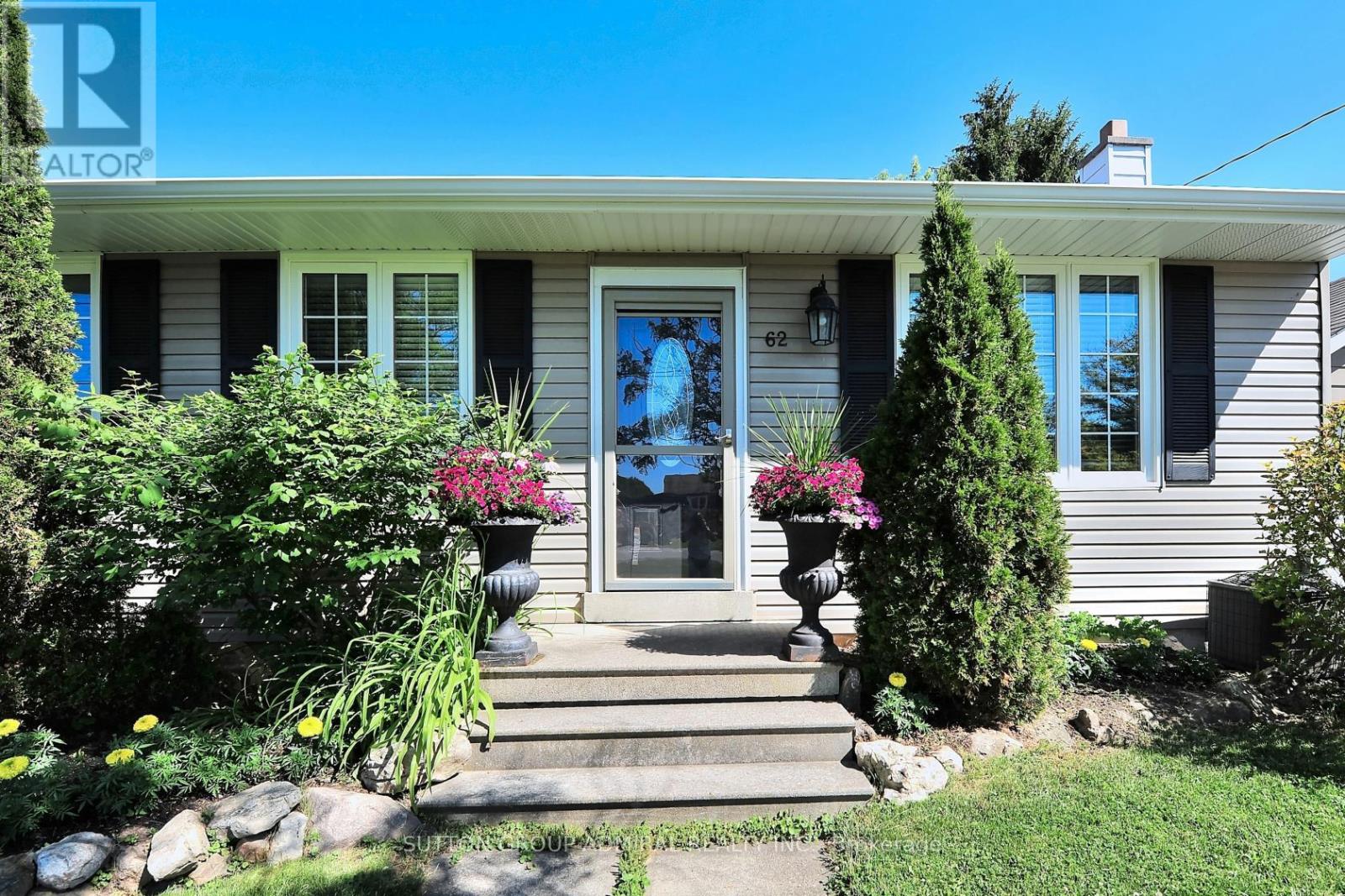 62 May Avenue, East Gwillimbury (Sharon), Ontario L0G 1V0 - Photo 40 - N13191672