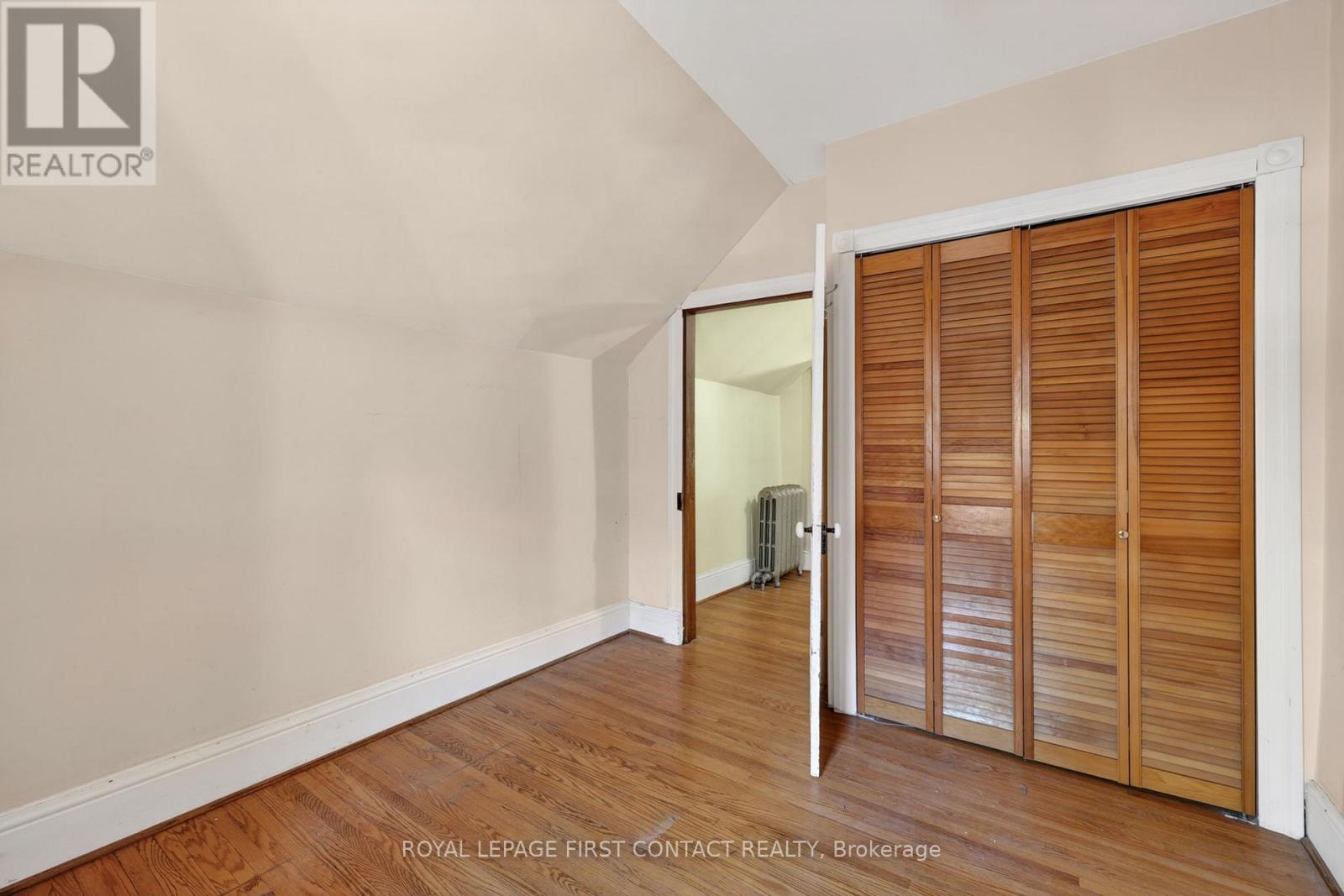 202 Bradford Street, Barrie (Allandale Centre), Ontario  L4N 3B6 - Photo 16 - S13190794