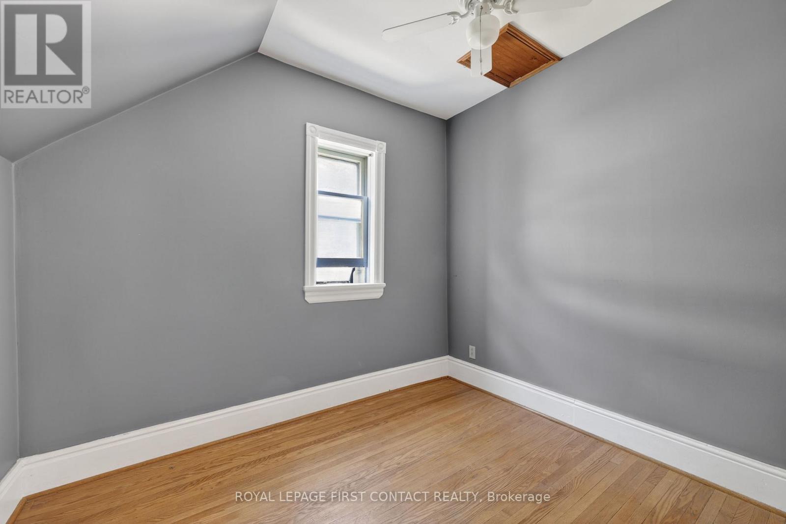 202 Bradford Street, Barrie (Allandale Centre), Ontario  L4N 3B6 - Photo 17 - S13190794