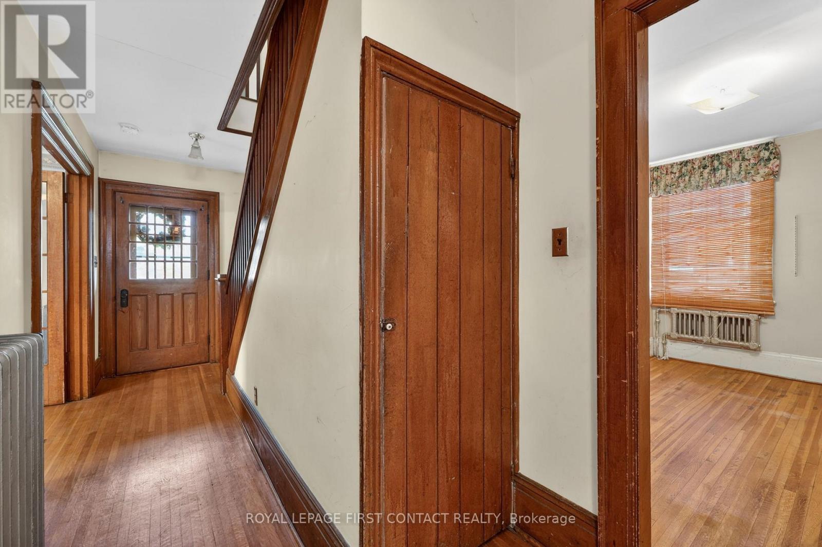 202 Bradford Street, Barrie (Allandale Centre), Ontario  L4N 3B6 - Photo 7 - S13190794