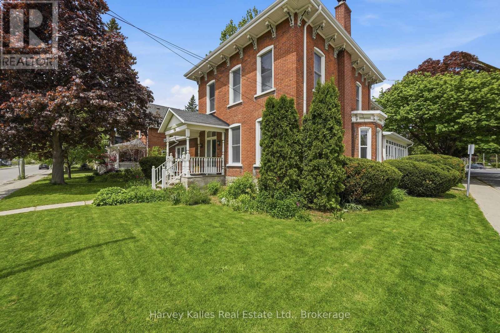 18 Centre Street, Prince Edward County, Ontario  K0K 2T0 - Photo 3 - X13193148