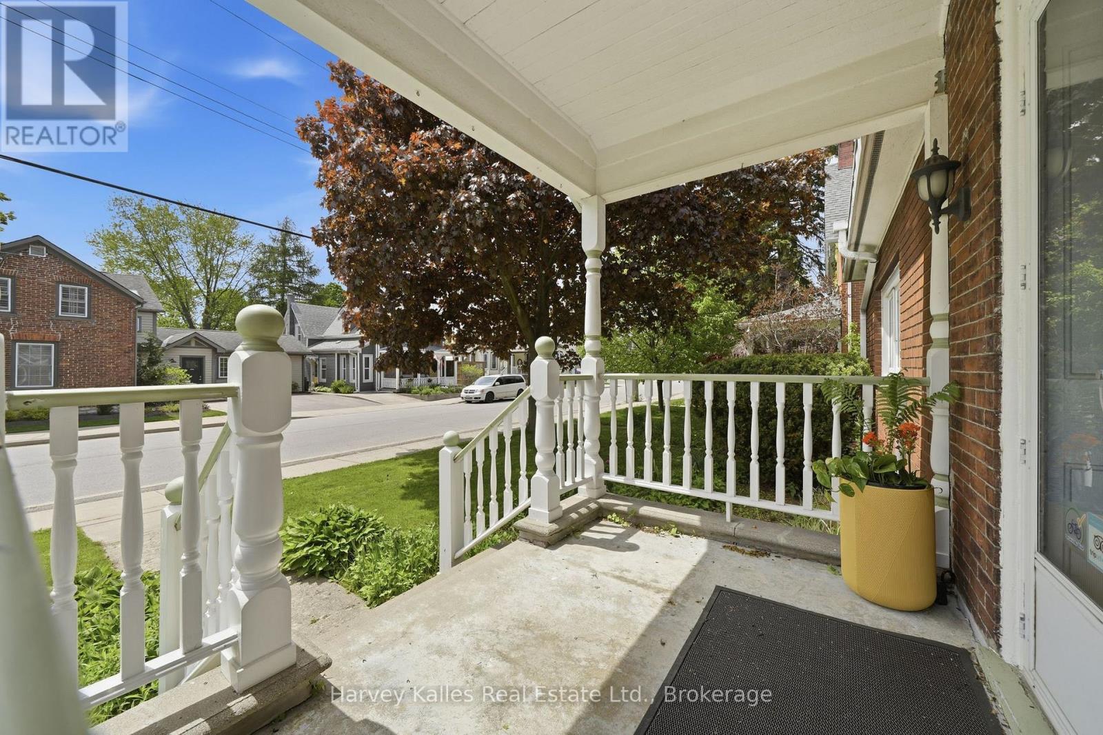 18 Centre Street, Prince Edward County, Ontario  K0K 2T0 - Photo 4 - X13193148