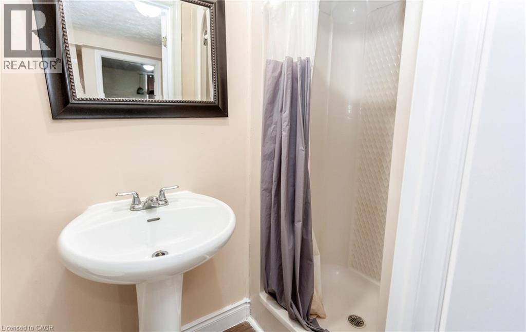 501 Glenelm Crescent, Waterloo, Ontario  N2L 5C7 - Photo 43 - 40824897