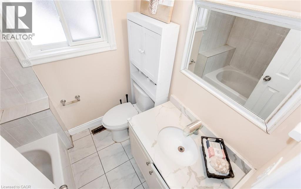 501 Glenelm Crescent, Waterloo, Ontario  N2L 5C7 - Photo 35 - 40824897