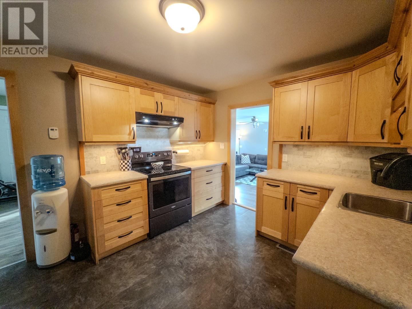 5 Tallieu, Kenora, Ontario  P9N 3W8 - Photo 11 - TB2601217