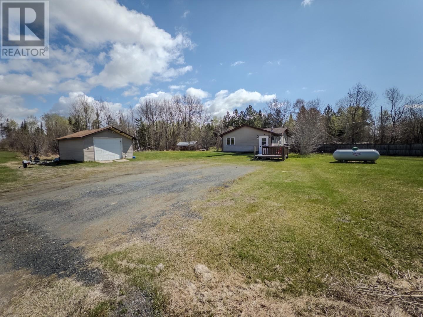 5 Tallieu, Kenora, Ontario  P9N 3W8 - Photo 3 - TB2601217