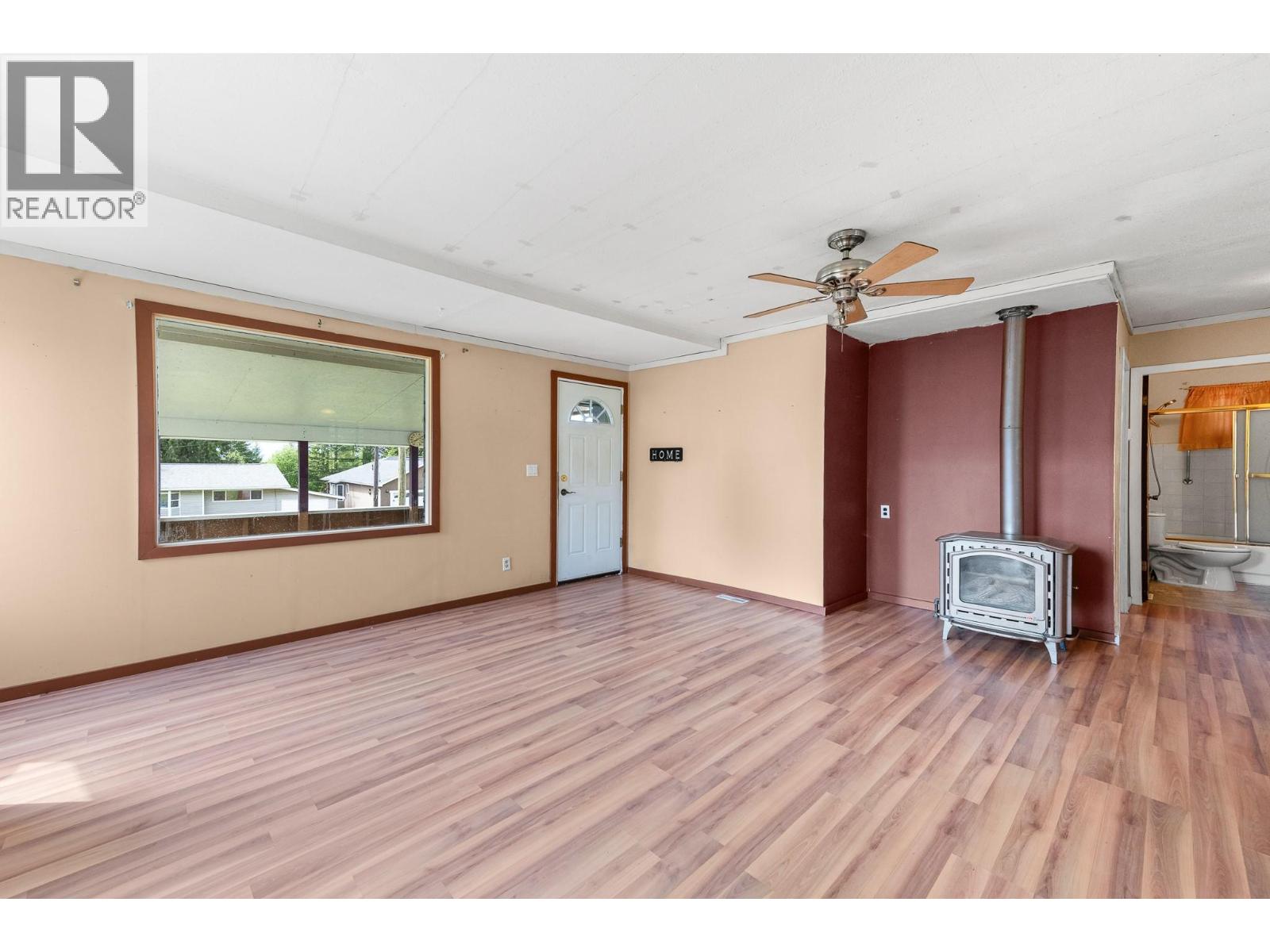608 6th Avenue S, Creston, British Columbia V0B 1G3 - Photo 4 - 10388819