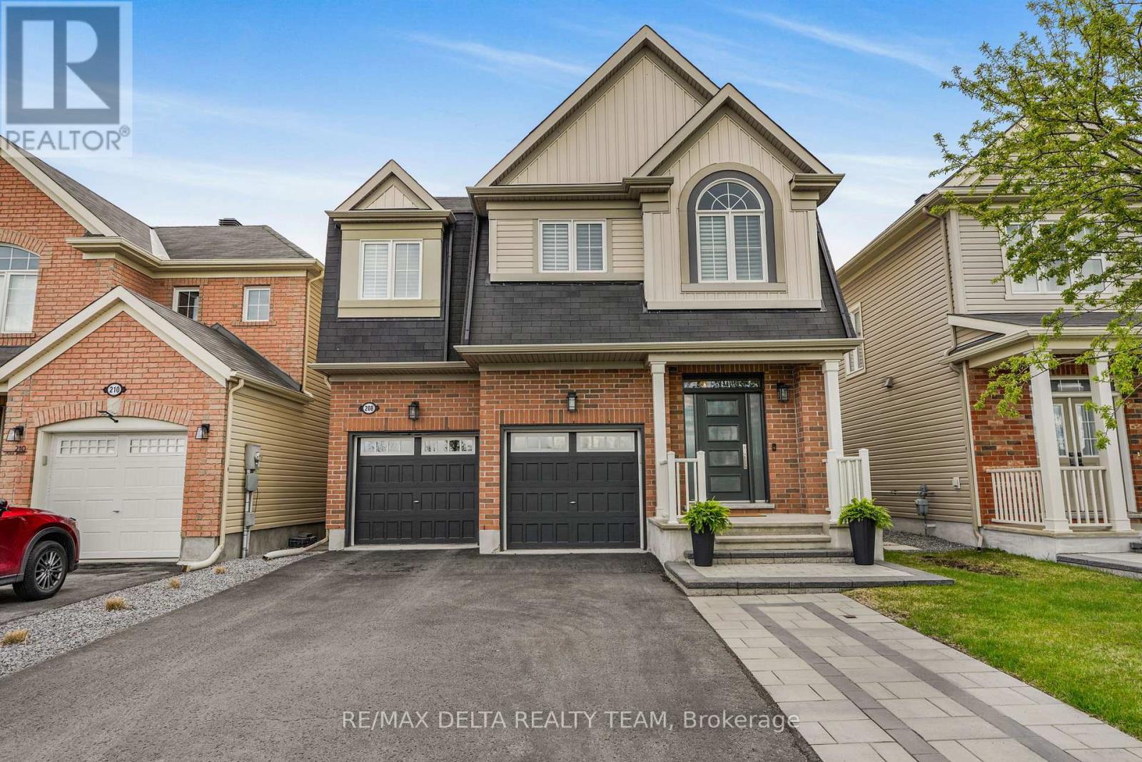 208 SERRA RIDGE, Ottawa, Ontario