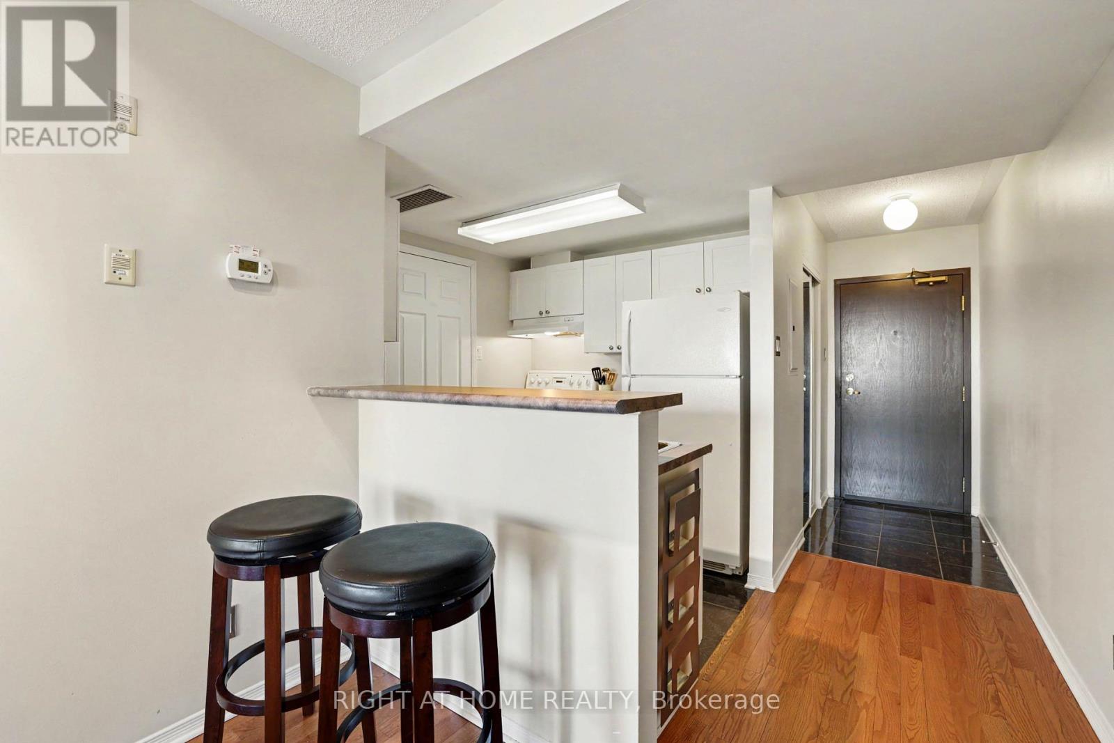 8j - 310 Central Park Drive, Ottawa, Ontario K2C 4G4 - Photo 7 - X13193508