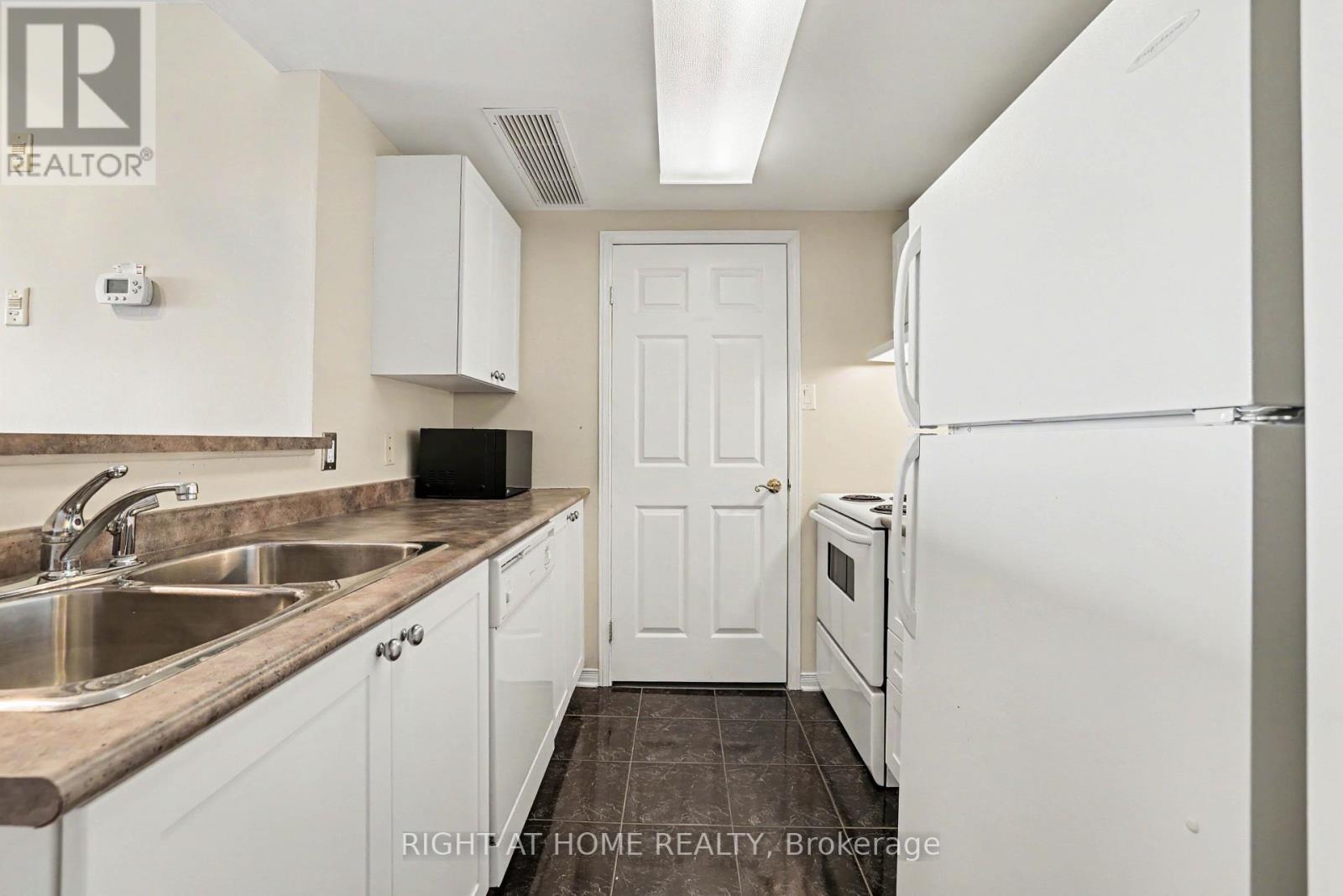 8j - 310 Central Park Drive, Ottawa, Ontario K2C 4G4 - Photo 9 - X13193508
