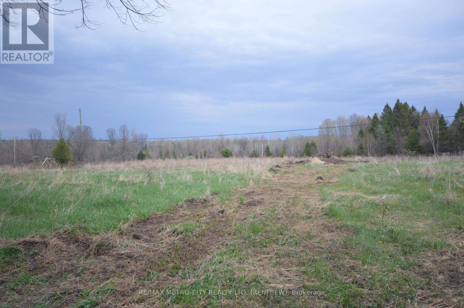 0 FLAT ROAD, Greater Madawaska, Ontario
