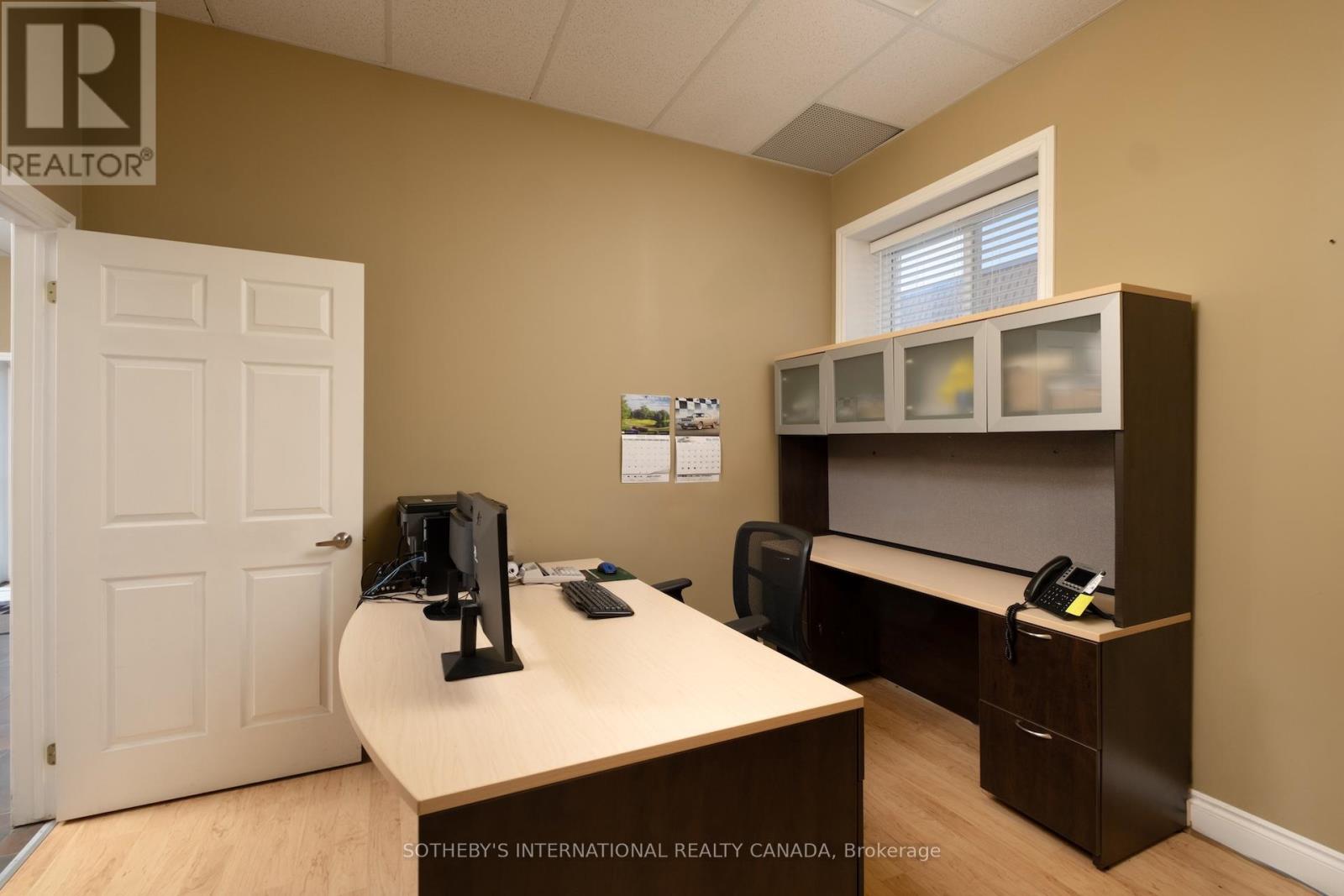 2455 Industrial Street, Burlington, Ontario  L7P 1A6 - Photo 11 - W13190662