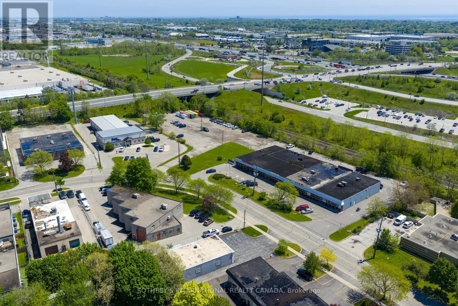 2455 Industrial Street, Burlington, Ontario  L7P 1A6 - Photo 35 - W13190662