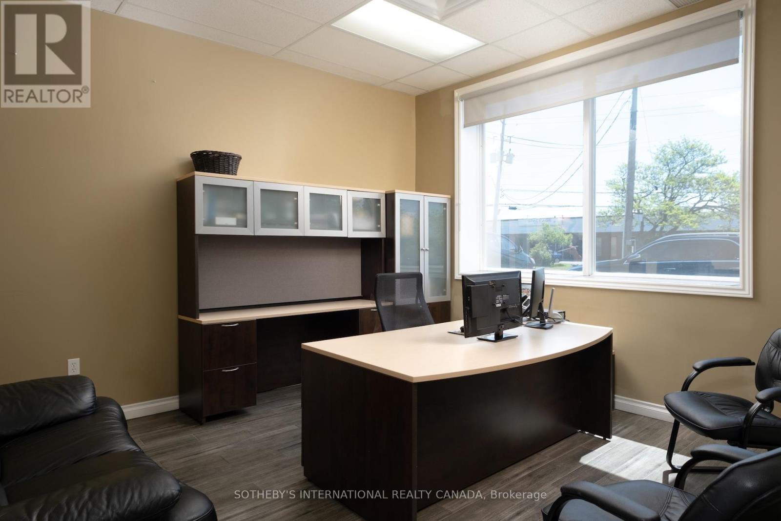 2455 Industrial Street, Burlington, Ontario  L7P 1A6 - Photo 7 - W13190662