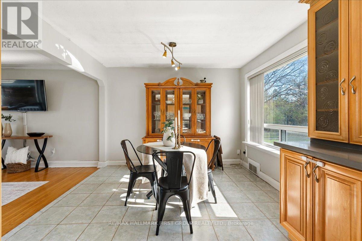2690 Islington Avenue, Toronto, Ontario  M9V 2X5 - Photo 15 - W13190664