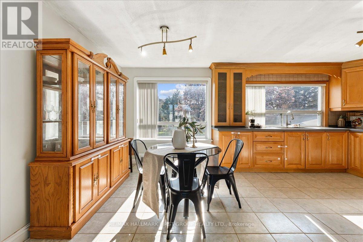 2690 Islington Avenue, Toronto, Ontario  M9V 2X5 - Photo 16 - W13190664