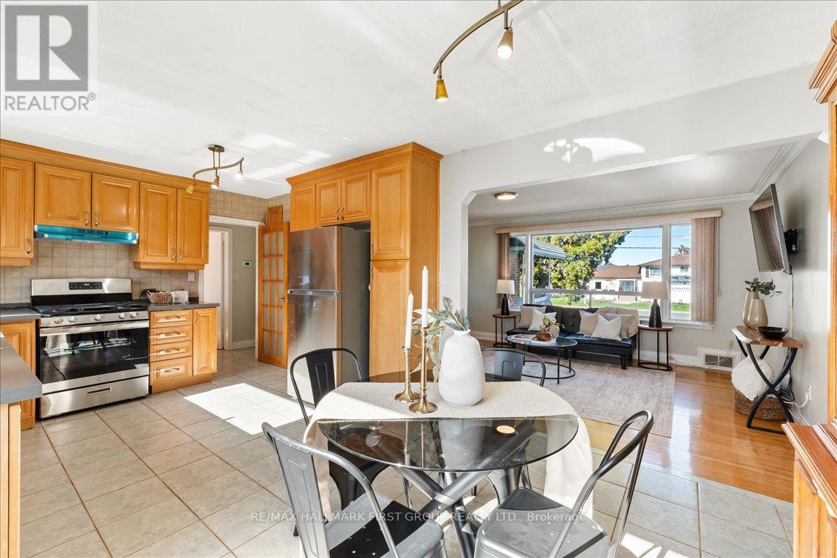 2690 Islington Avenue, Toronto, Ontario  M9V 2X5 - Photo 17 - W13190664