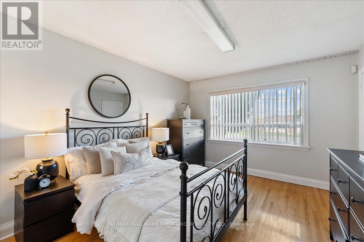 2690 Islington Avenue, Toronto, Ontario  M9V 2X5 - Photo 18 - W13190664