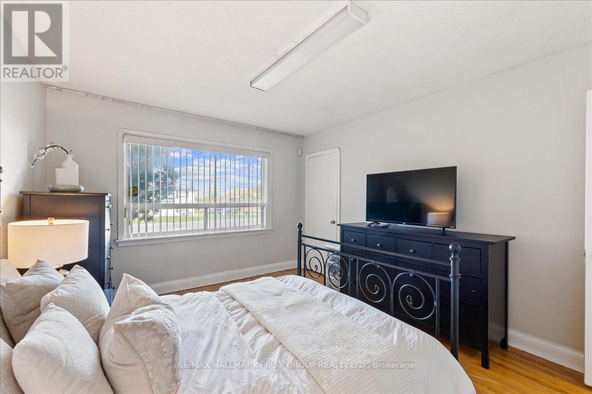 2690 Islington Avenue, Toronto, Ontario  M9V 2X5 - Photo 19 - W13190664
