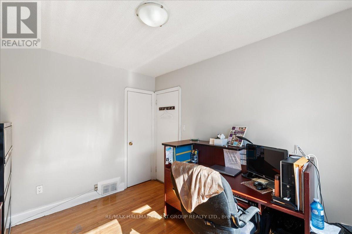 2690 Islington Avenue, Toronto, Ontario  M9V 2X5 - Photo 24 - W13190664