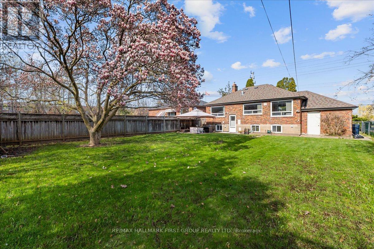 2690 Islington Avenue, Toronto, Ontario  M9V 2X5 - Photo 41 - W13190664