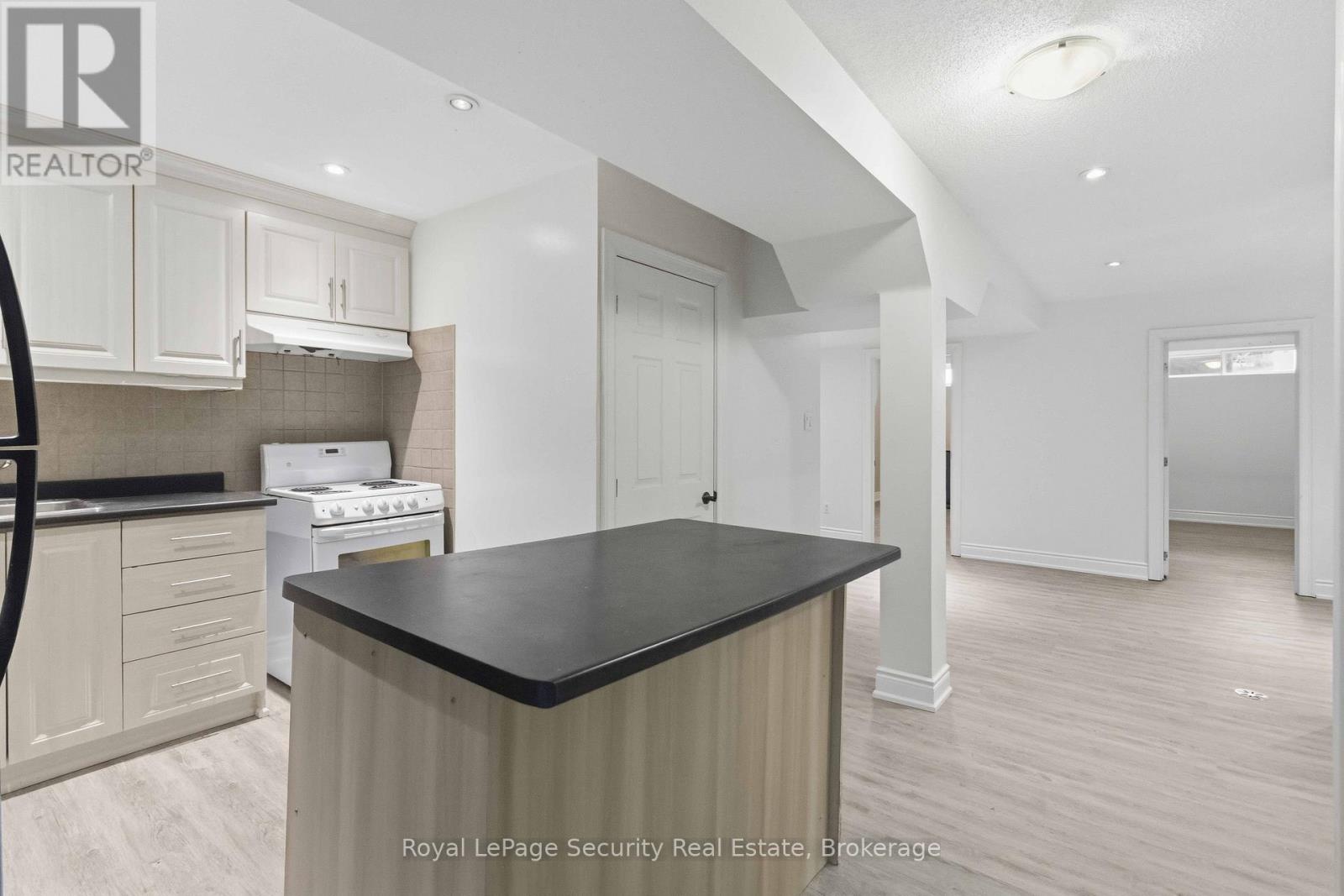 3438 The Credit Woodlands Road, Mississauga, Ontario  L9S 1Z6 - Photo 11 - W13190750