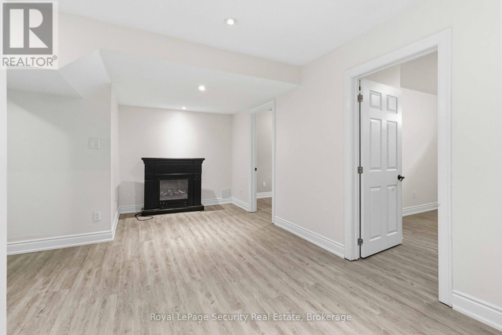 3438 The Credit Woodlands Road, Mississauga, Ontario  L9S 1Z6 - Photo 18 - W13190750