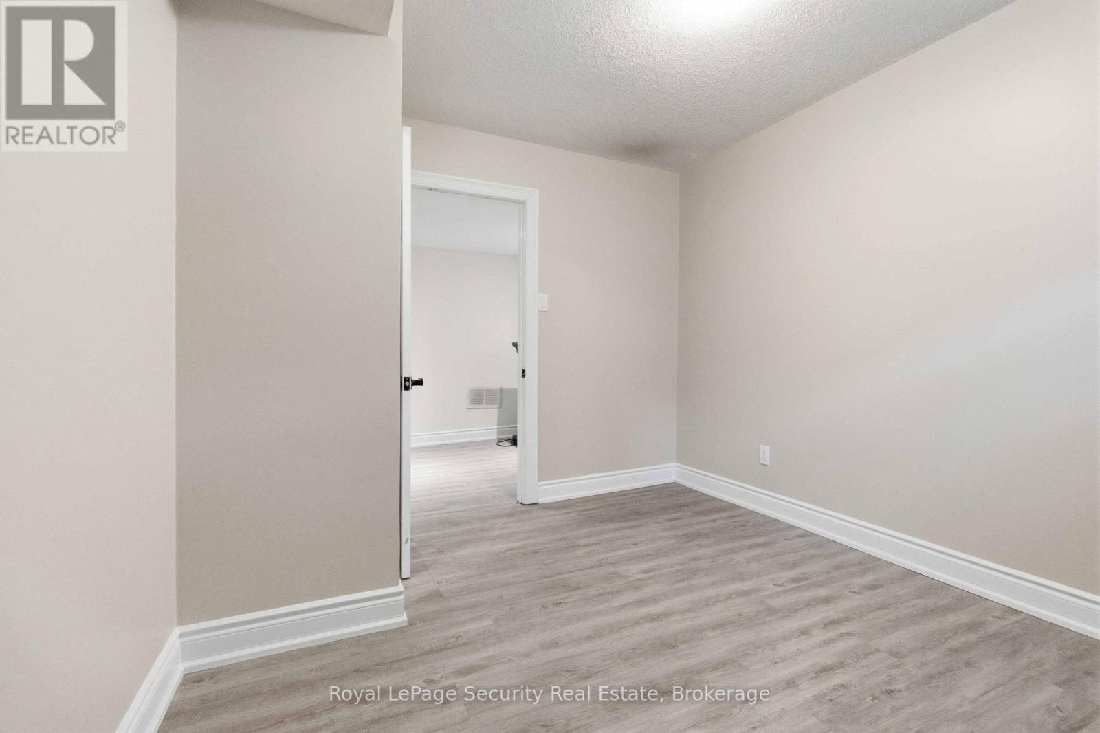 3438 The Credit Woodlands Road, Mississauga, Ontario  L9S 1Z6 - Photo 24 - W13190750
