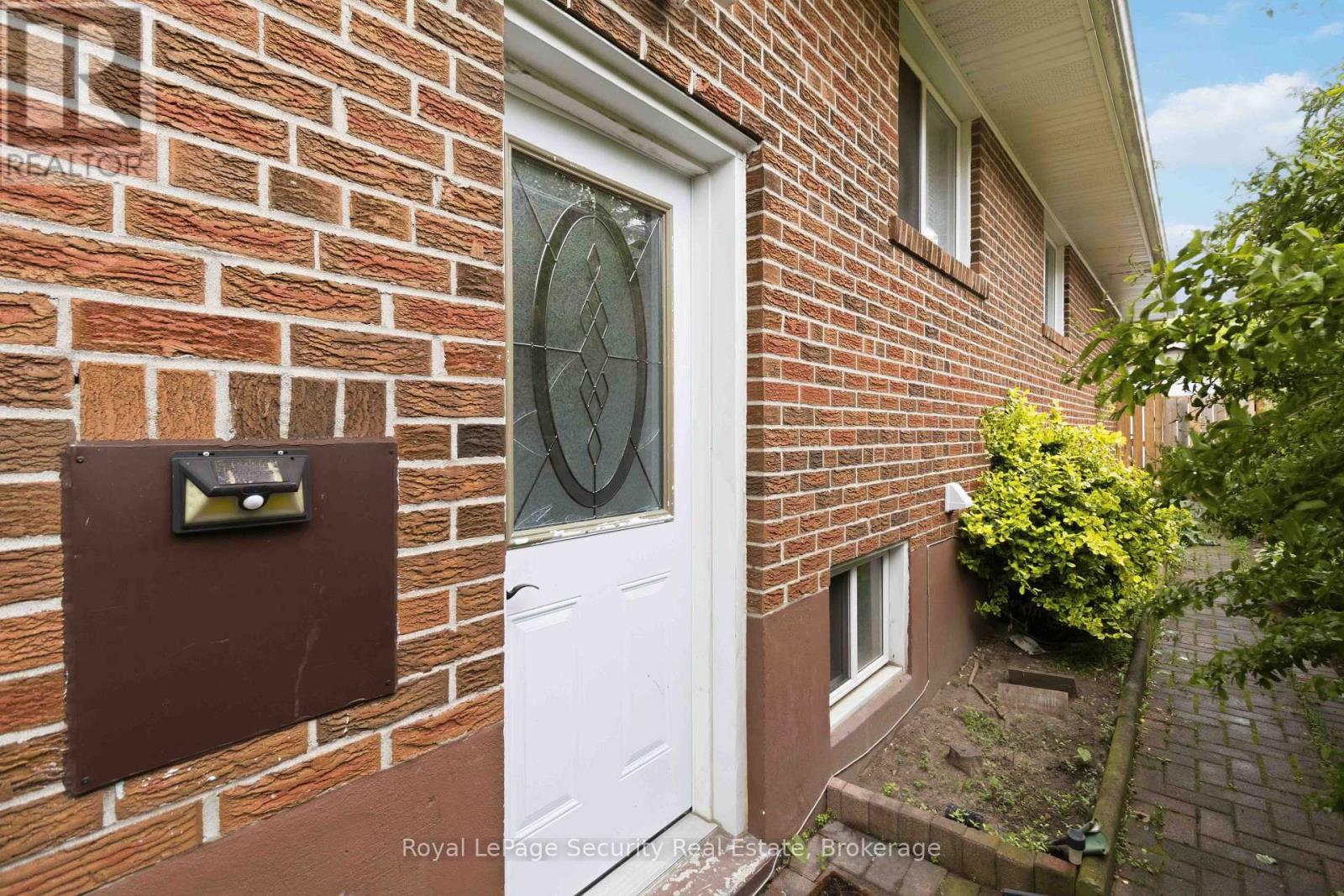 3438 The Credit Woodlands Road, Mississauga, Ontario  L9S 1Z6 - Photo 28 - W13190750
