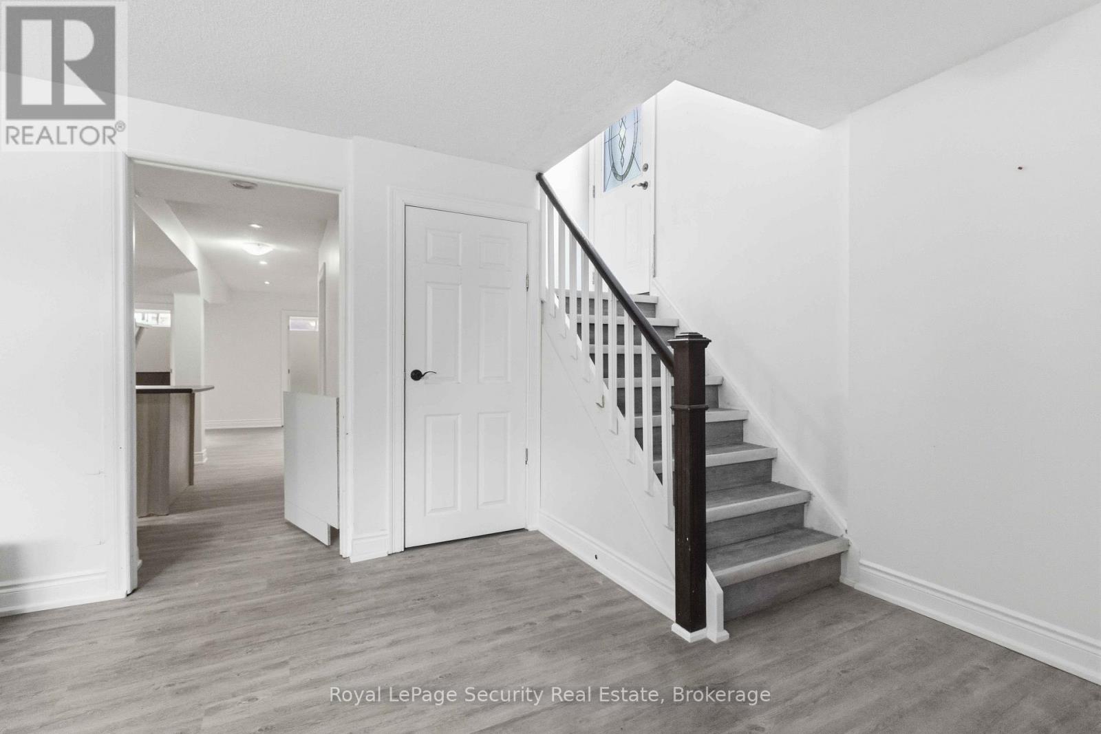 3438 The Credit Woodlands Road, Mississauga, Ontario  L9S 1Z6 - Photo 4 - W13190750