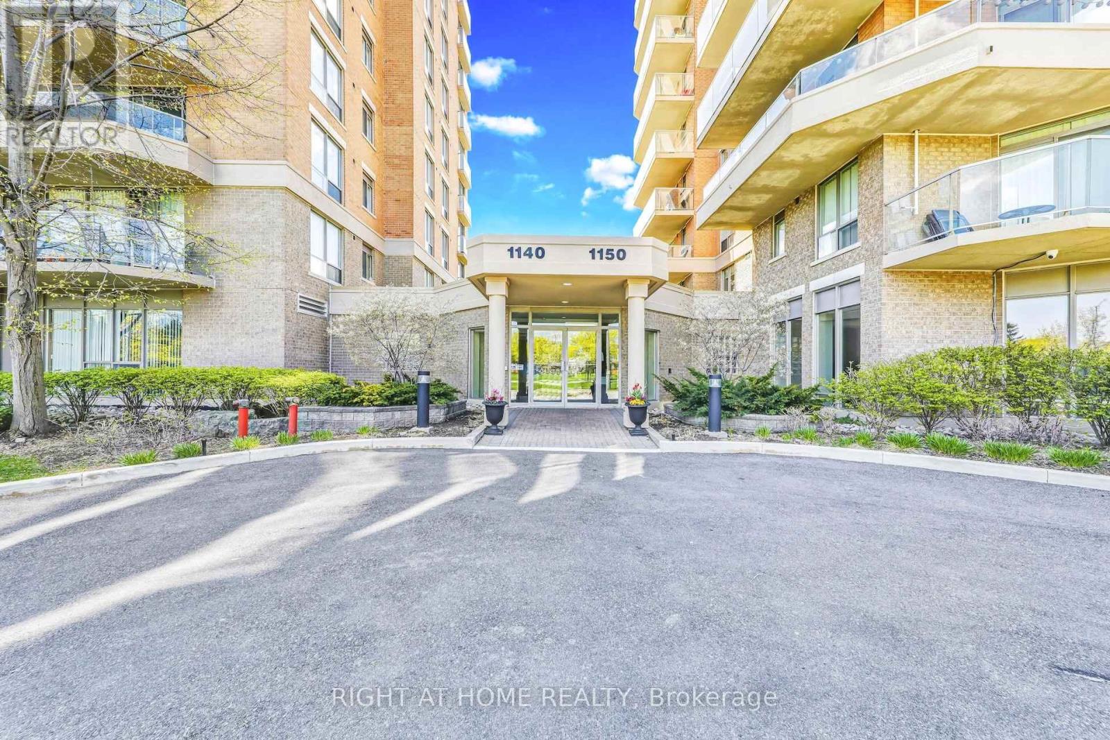 502 - 1140 Parkwest Place, Mississauga, Ontario  L5E 3K9 - Photo 2 - W13190782