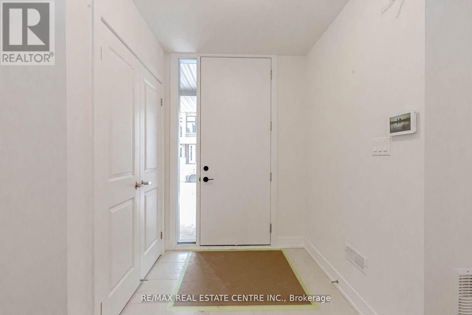1229 Anthonia Trail, Oakville, Ontario  L6H 7Y9 - Photo 4 - W13191032