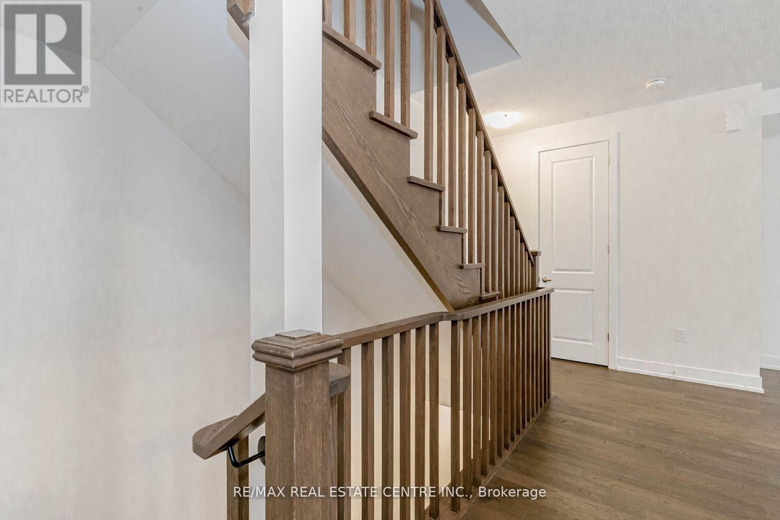 1229 Anthonia Trail, Oakville, Ontario  L6H 7Y9 - Photo 6 - W13191032