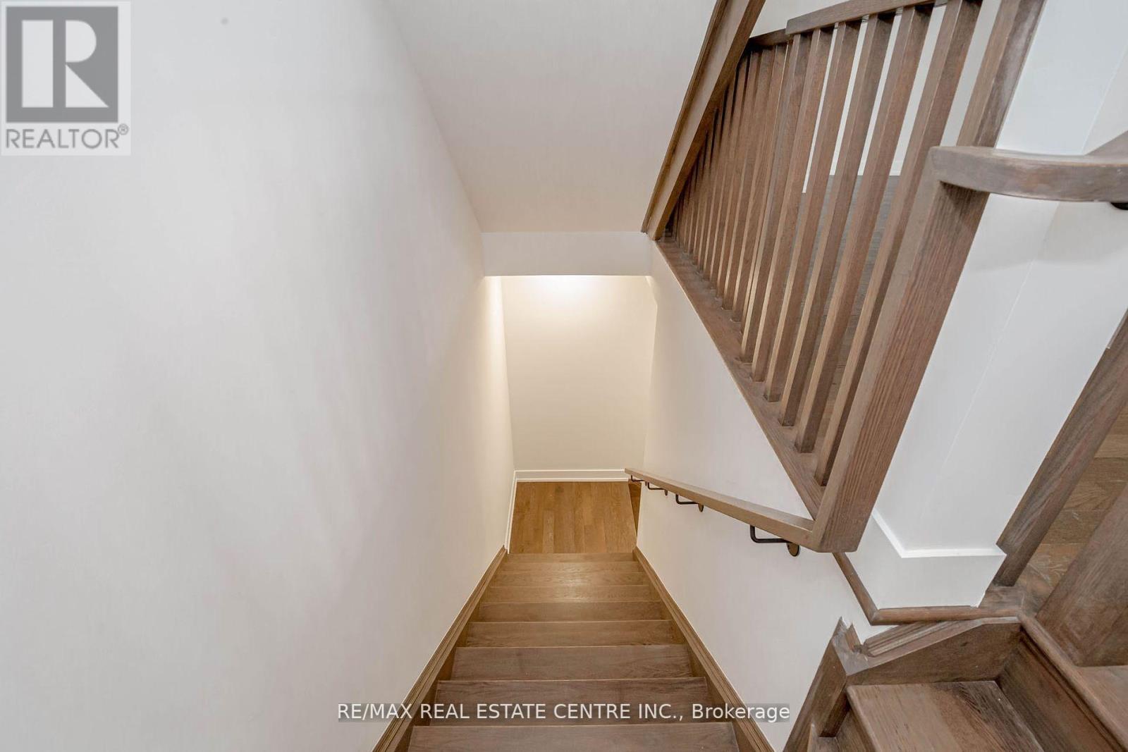 1229 Anthonia Trail, Oakville, Ontario  L6H 7Y9 - Photo 7 - W13191032